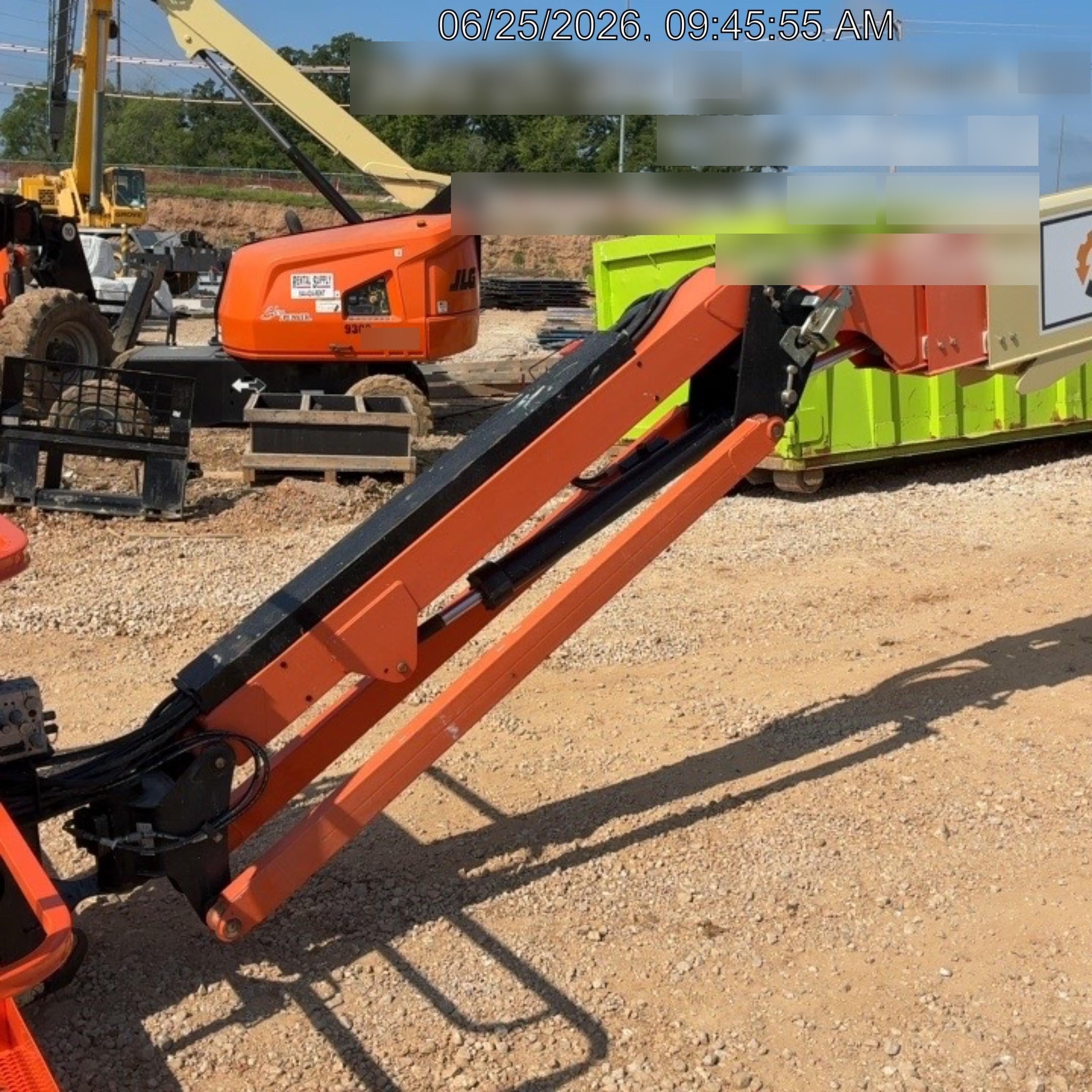 2018 JLG 660SJ