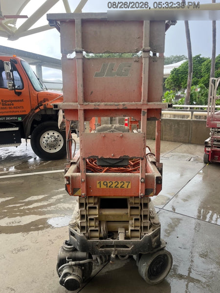 2021 JLG ES1932