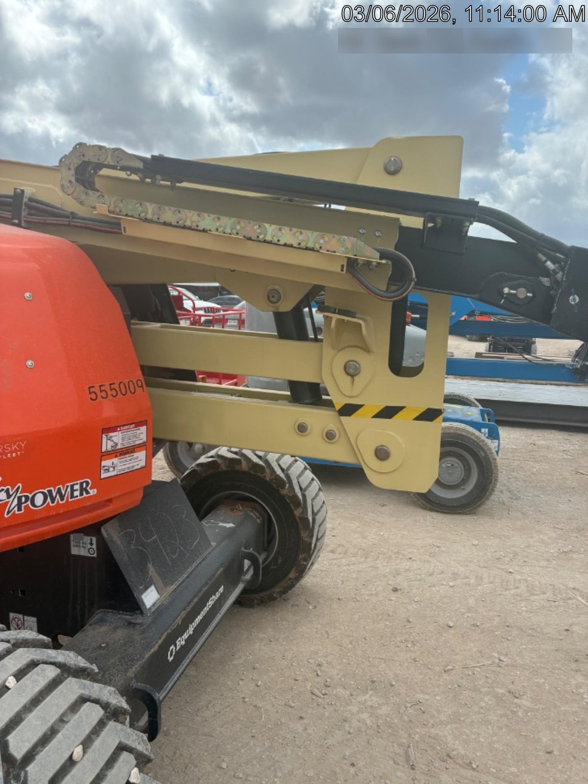 2025 JLG 450AJ