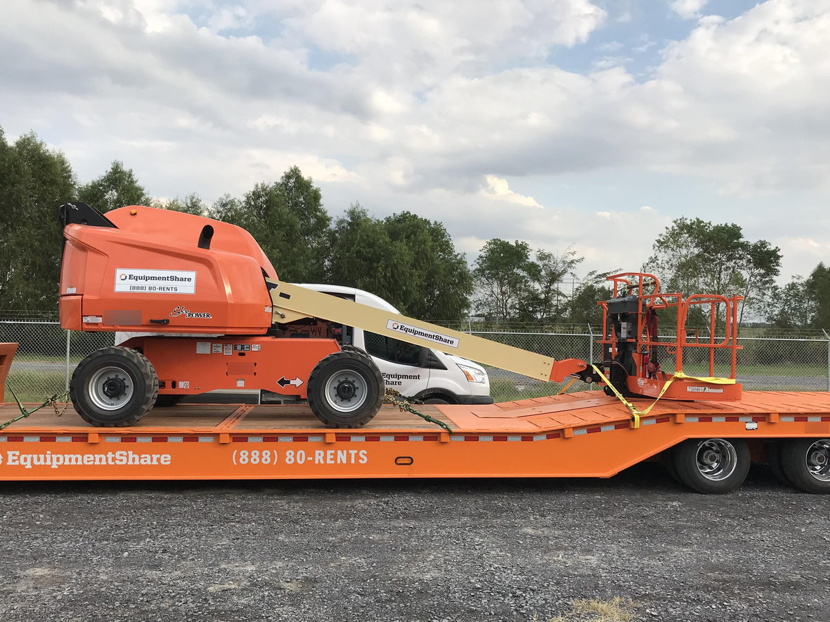 2019 JLG 400S