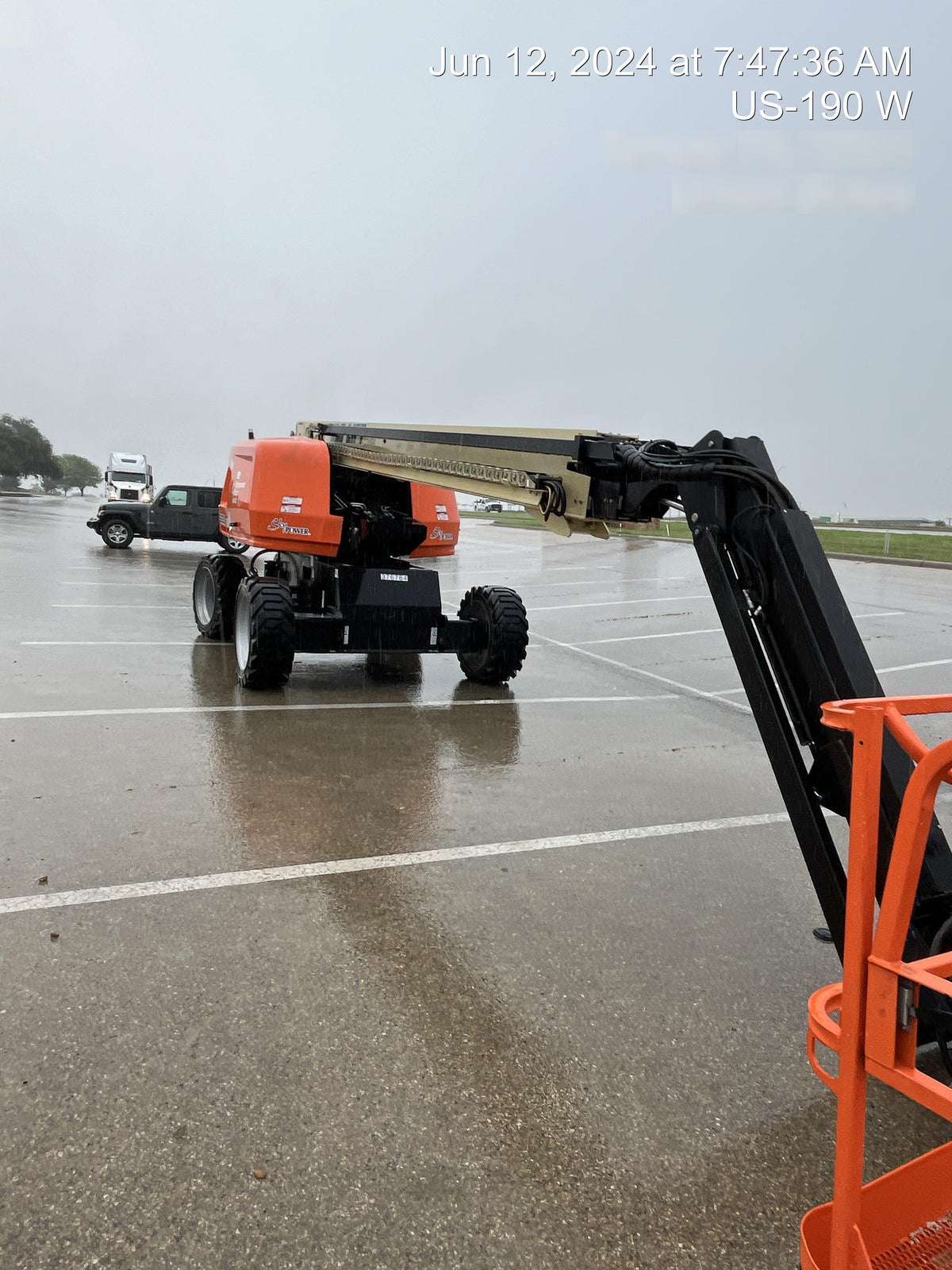 2023 JLG 660SJ