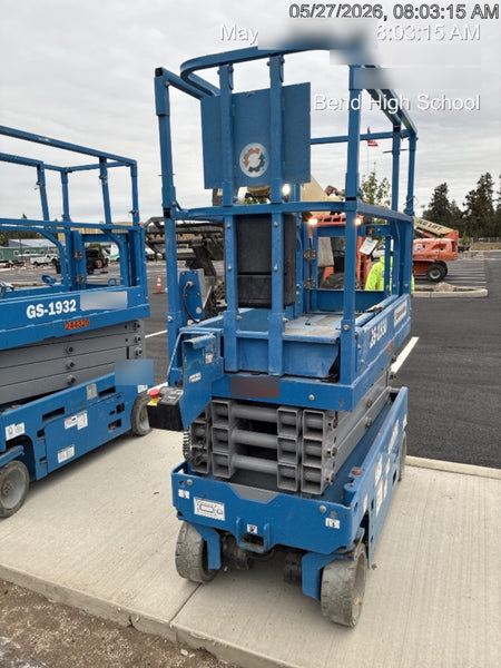 2020 Genie GS-1930 Solid Non Marking Tires, Beacon, Folding rails with half height swing gate, 800W Inverter