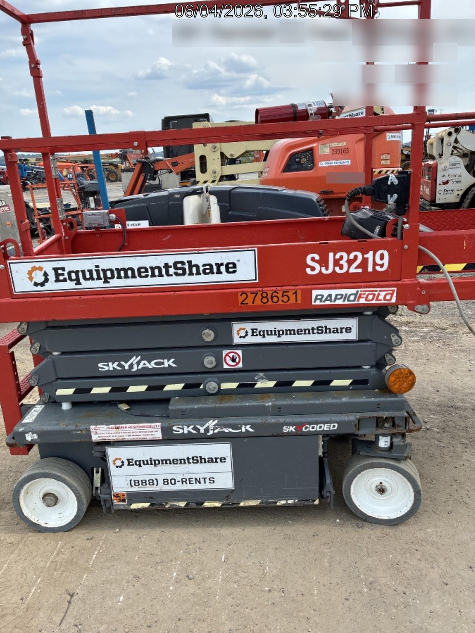 2023 SKYJACK SJ3219