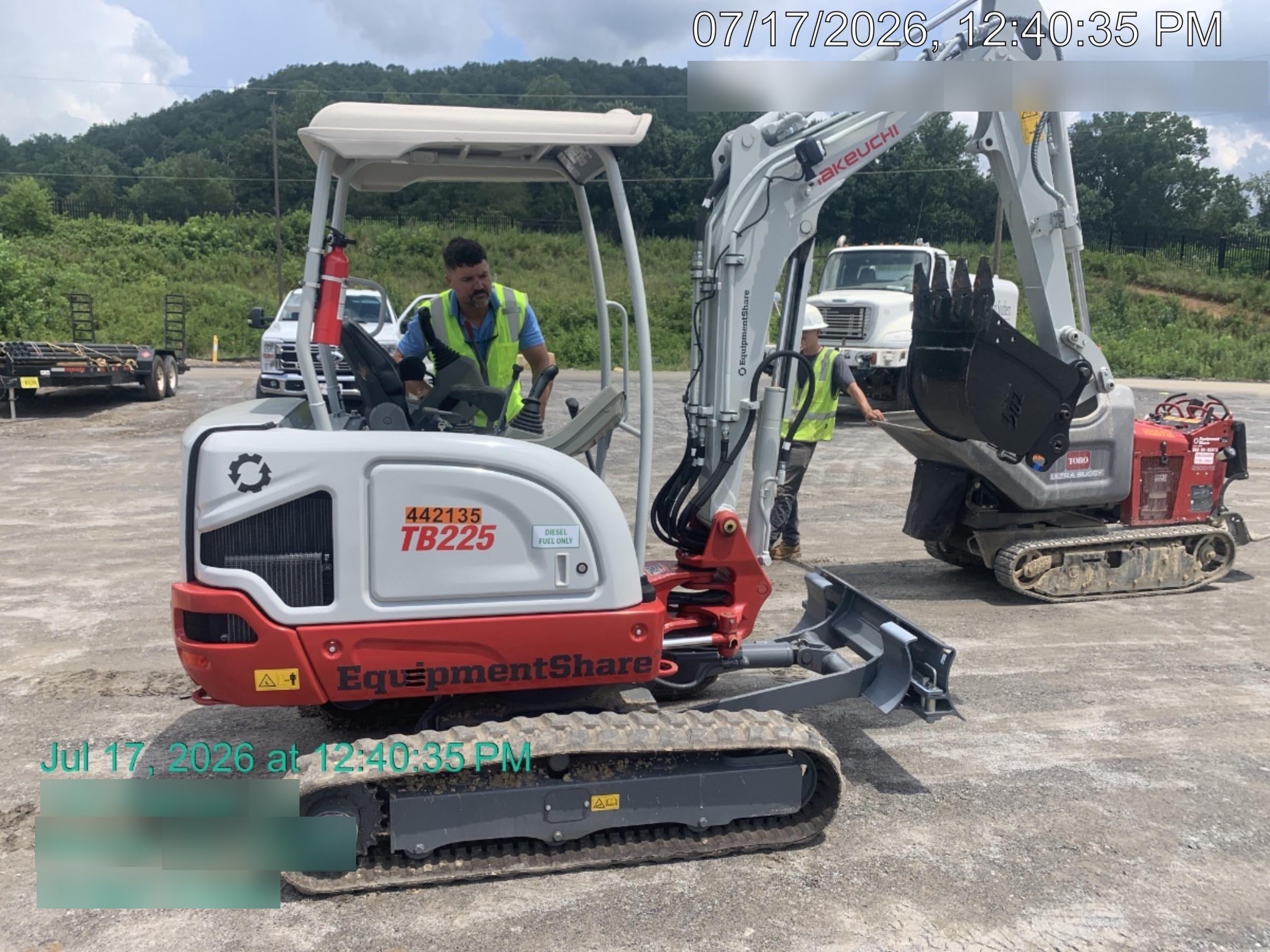 2023 TAKEUCHI TB225R