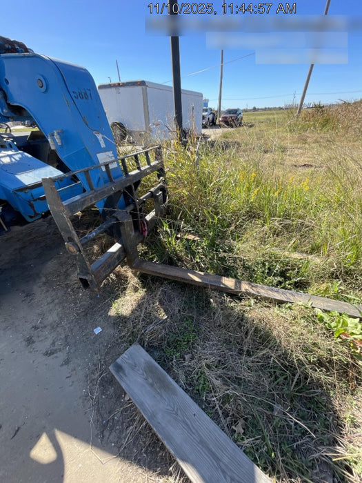 2017 Genie GTH-844 Genie GTH-844, Solid Tires, 60" carriage/forks, Open ROPS, Work Lights