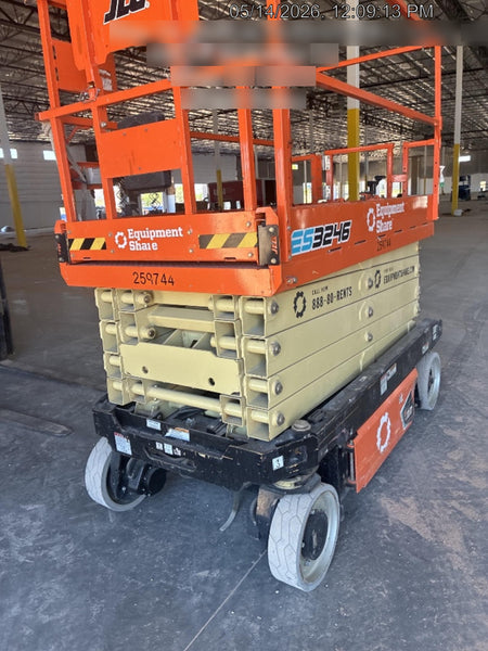 2022 JLG ES3246
