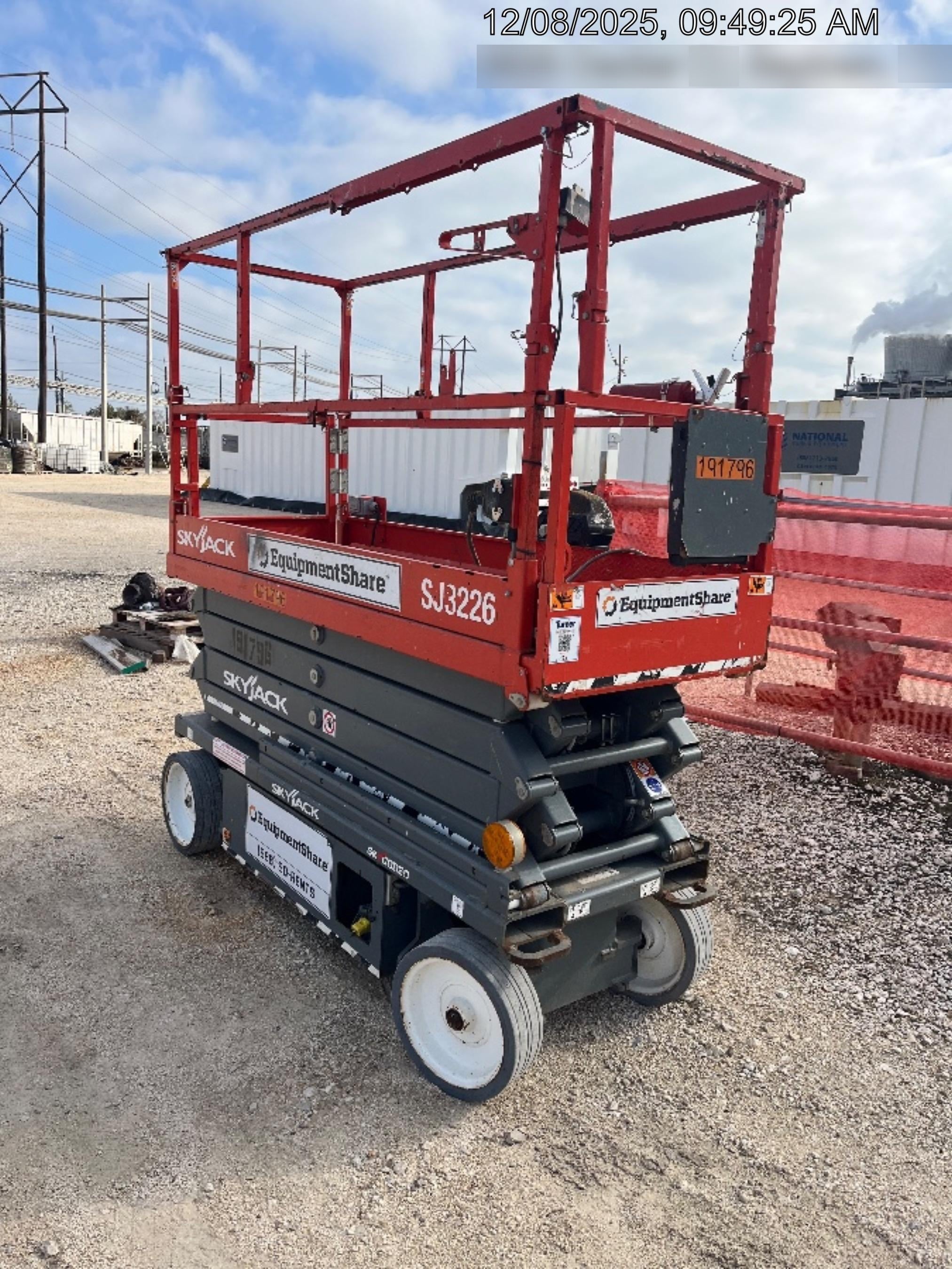2021 SKYJACK SJ3226