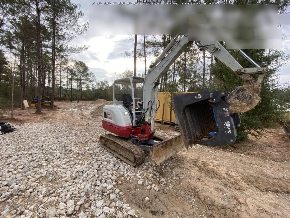 2021 TAKEUCHI TB235-2R
