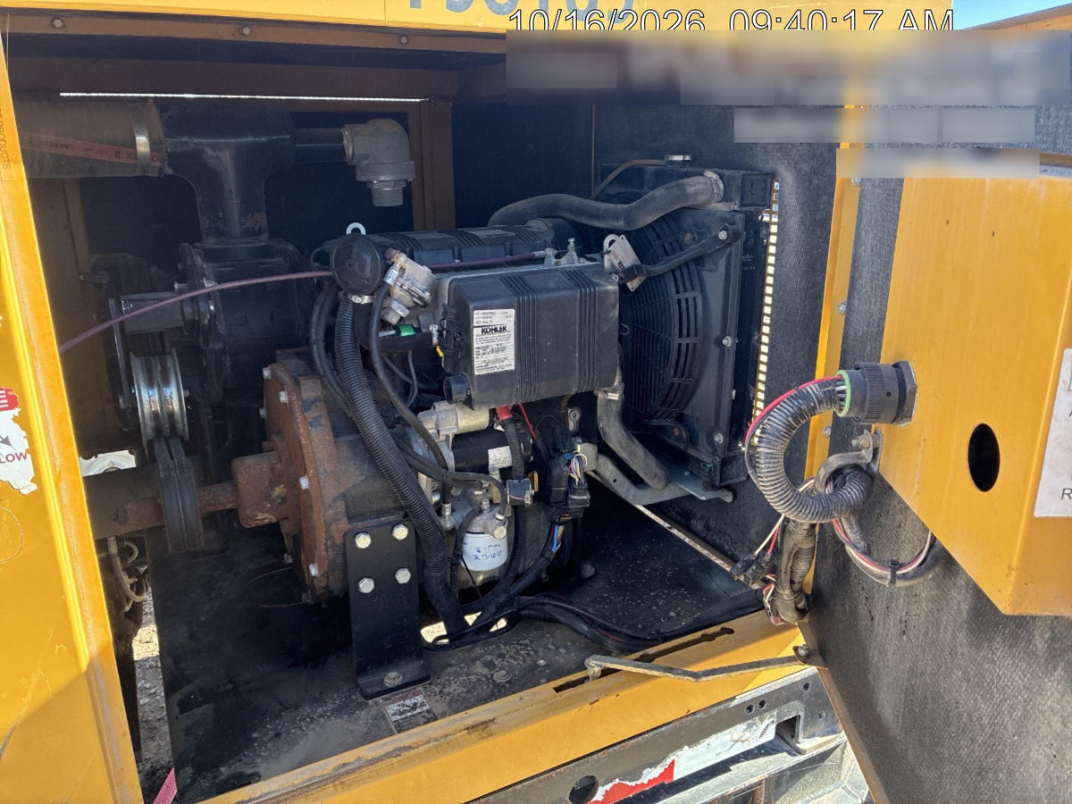 2021 VAC-TRON LP573XDT