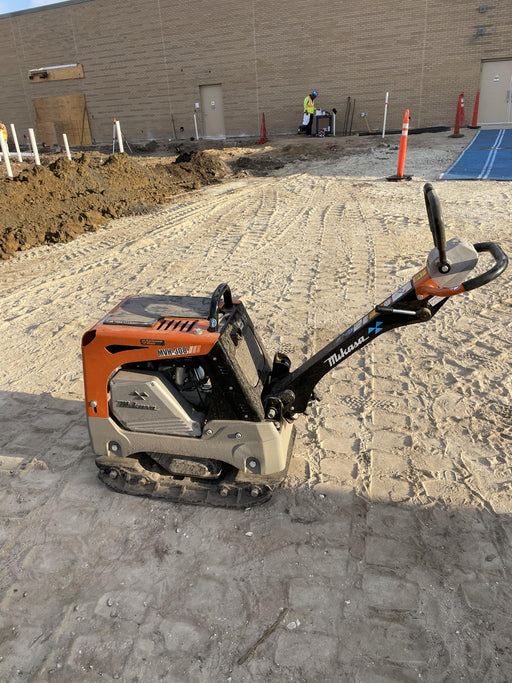 2023 Multiquip MV308GH Honda GX270, 18" Plate, Tachometer