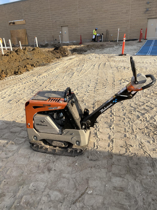 2023 Multiquip MV308GH Honda GX270, 18" Plate, Tachometer