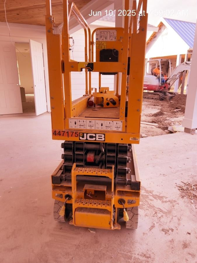 2024 JCB S1932E