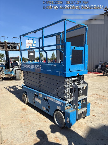 2022 GENIE GS-3232
