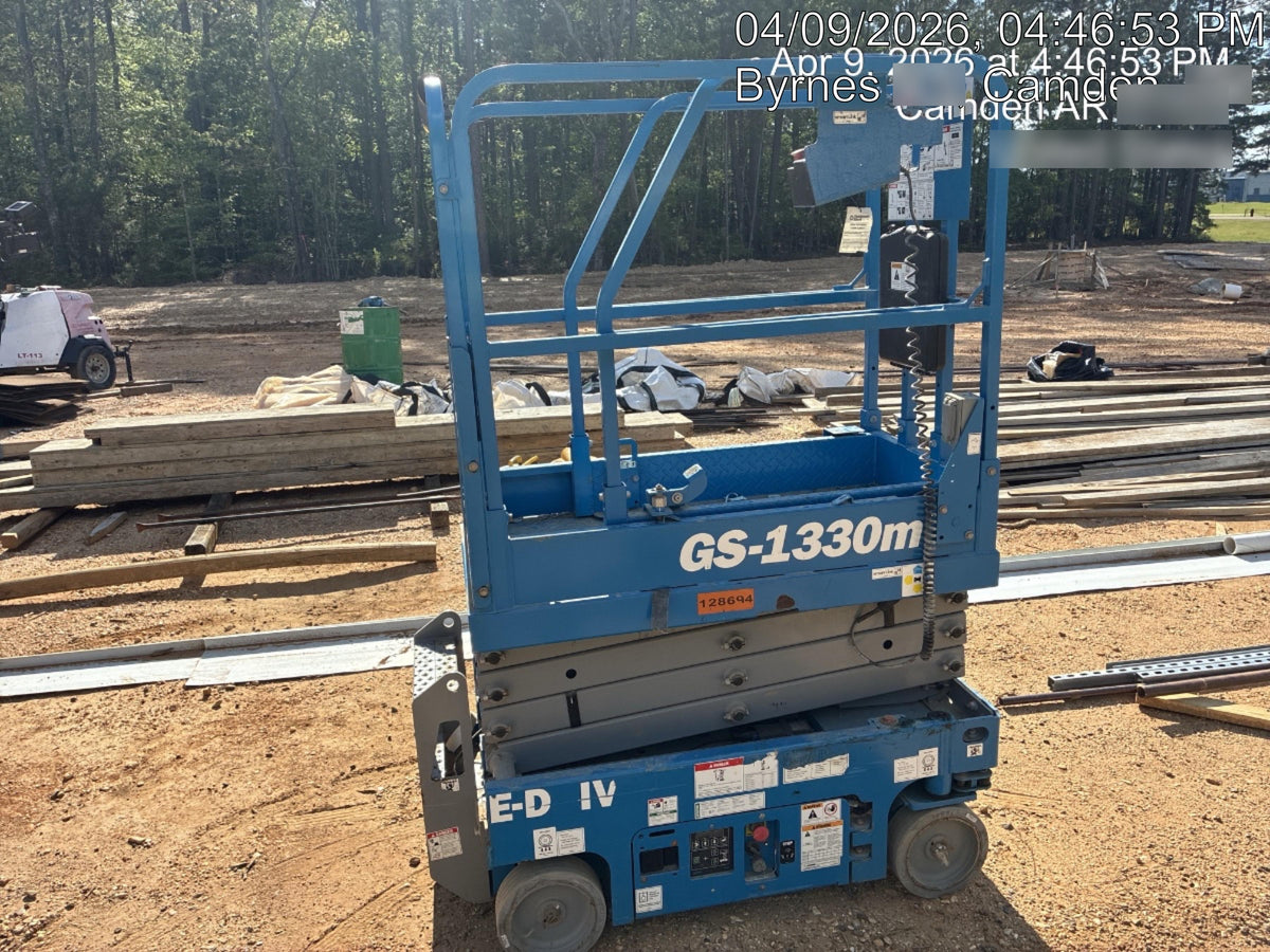 2021 GENIE GS-1330m