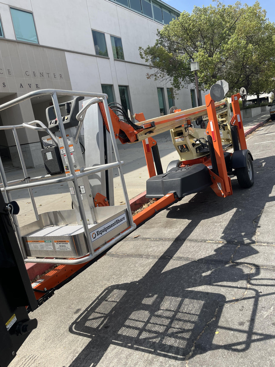 2022 JLG T500J