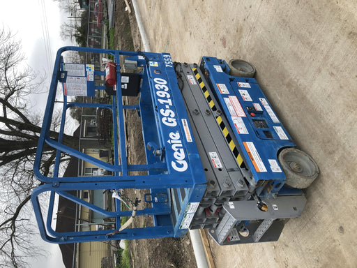 2017 Genie GS-1930 Genie GS-1930 Lift w/Fixed Rail and Chain Entry