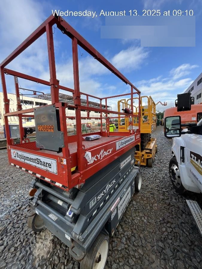 2022 SKYJACK SJ4732