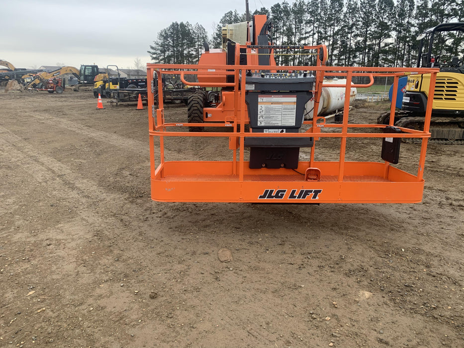 2021 JLG 800AJ