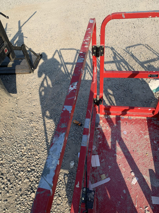 2020 MEC 1330SE Solid NM Tires, Steel Swing out Doors, LCS, Beacon, 900W Invertor