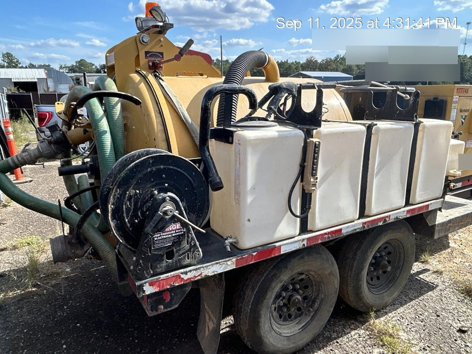 2021 VAC-TRON LP573XDT