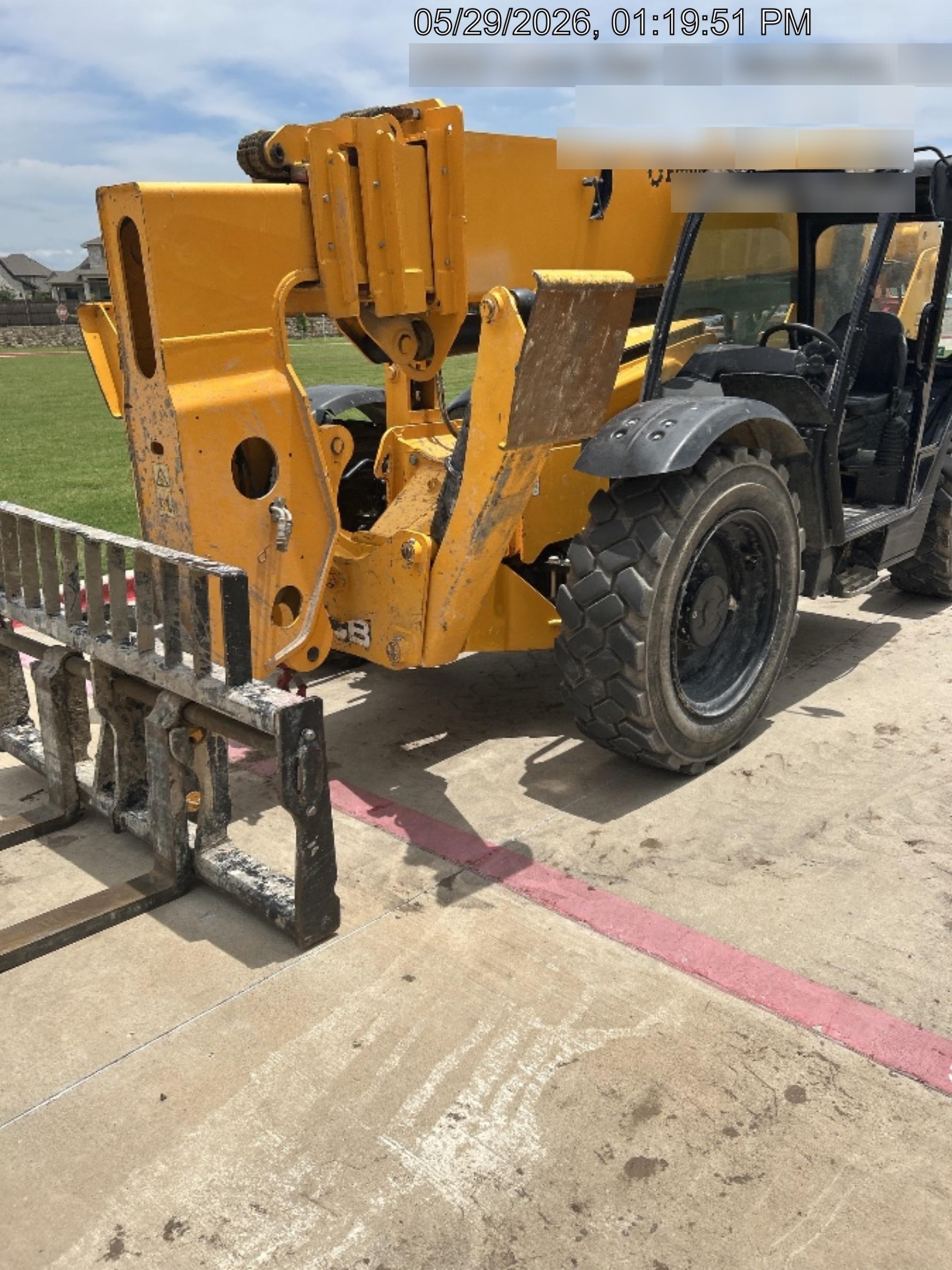 2023 JCB 510-56
