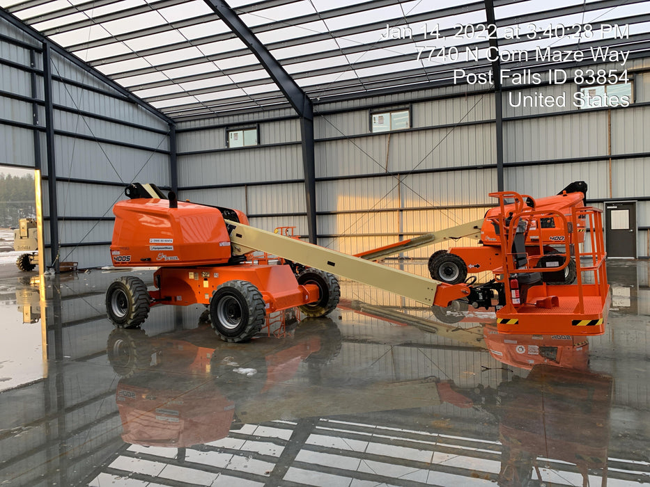 2021 JLG 400S