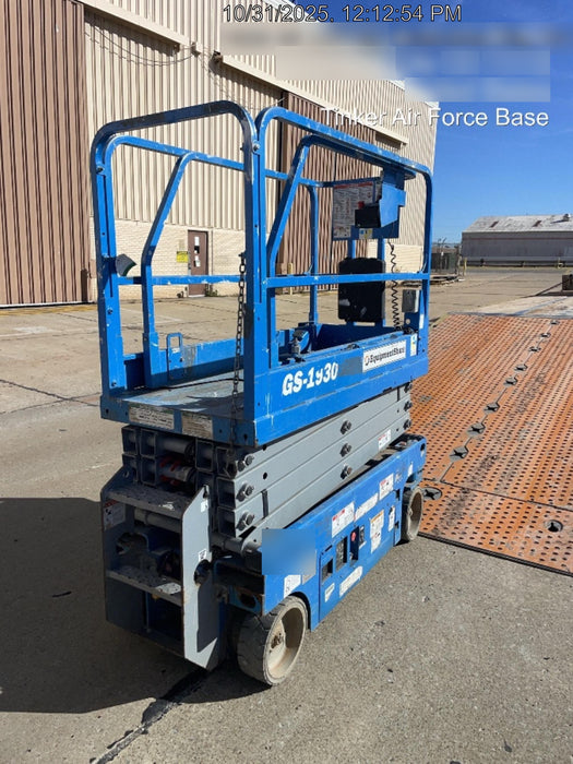 2019 Genie GS-1930 Fixed rails with chain Entry