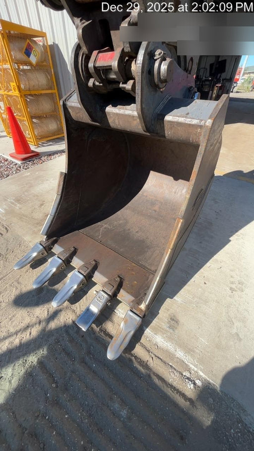 2015 CASE 42" Bucket - Case