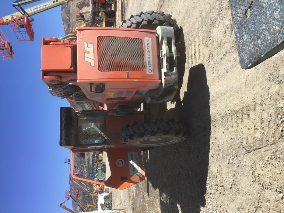 2020 Skytrak 10054 Cab/Heat/Air, Solid Tires, Work Lights, Beacon, Aux Hydraulics, Back up Alarm, Lifting Eye, ES Decals