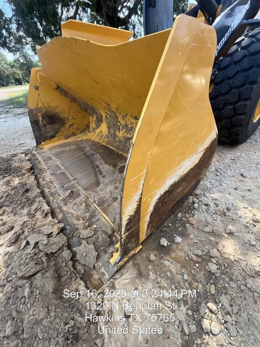 2025 JOHN DEERE 3.75 cu yd Wheel Loader Bucket - John Deere