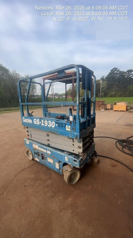 2017 Genie GS-1930 Genie GS-1930 Lift w/Fixed Rail and Chain Entry