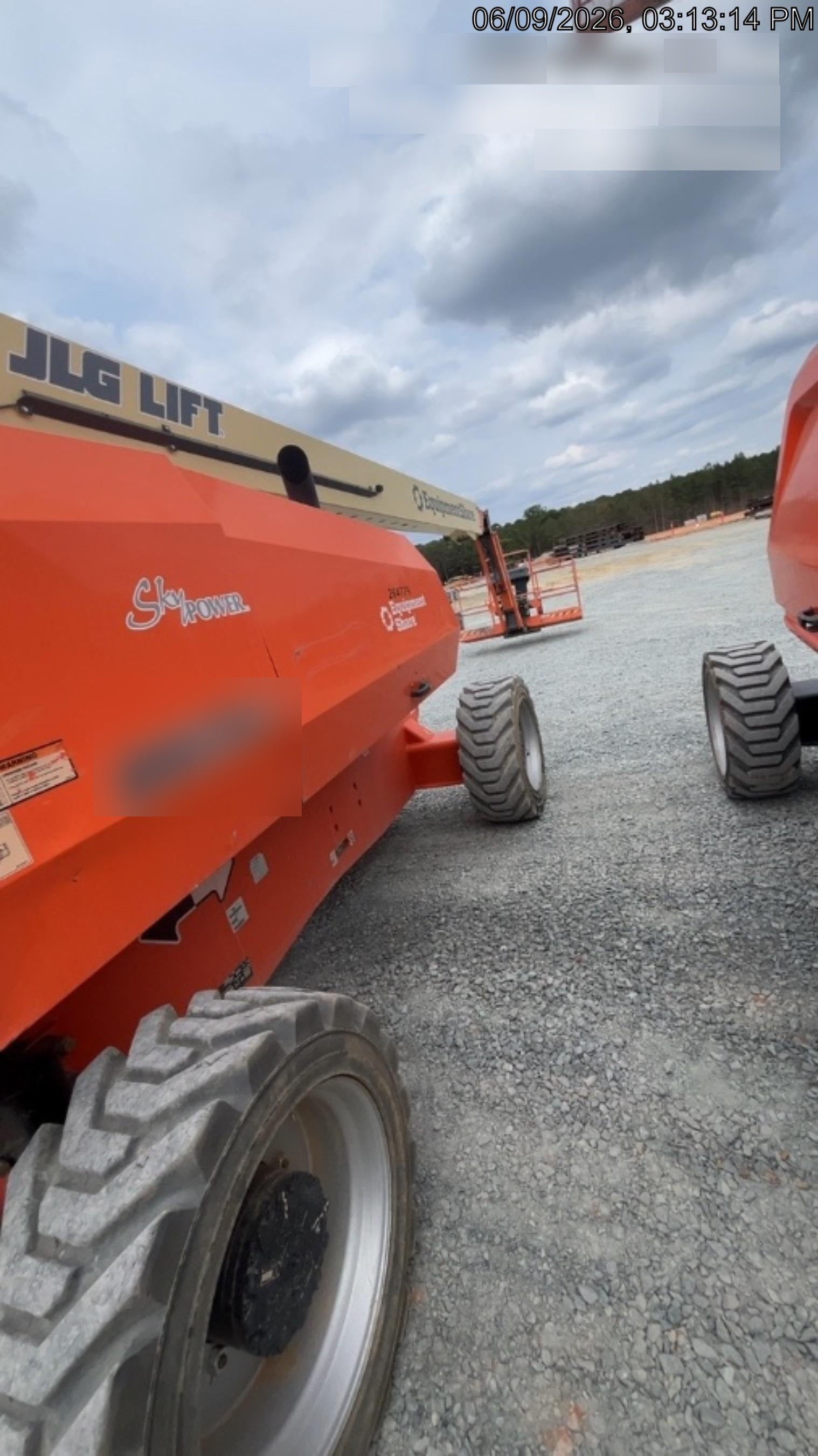 2022 JLG 860SJ