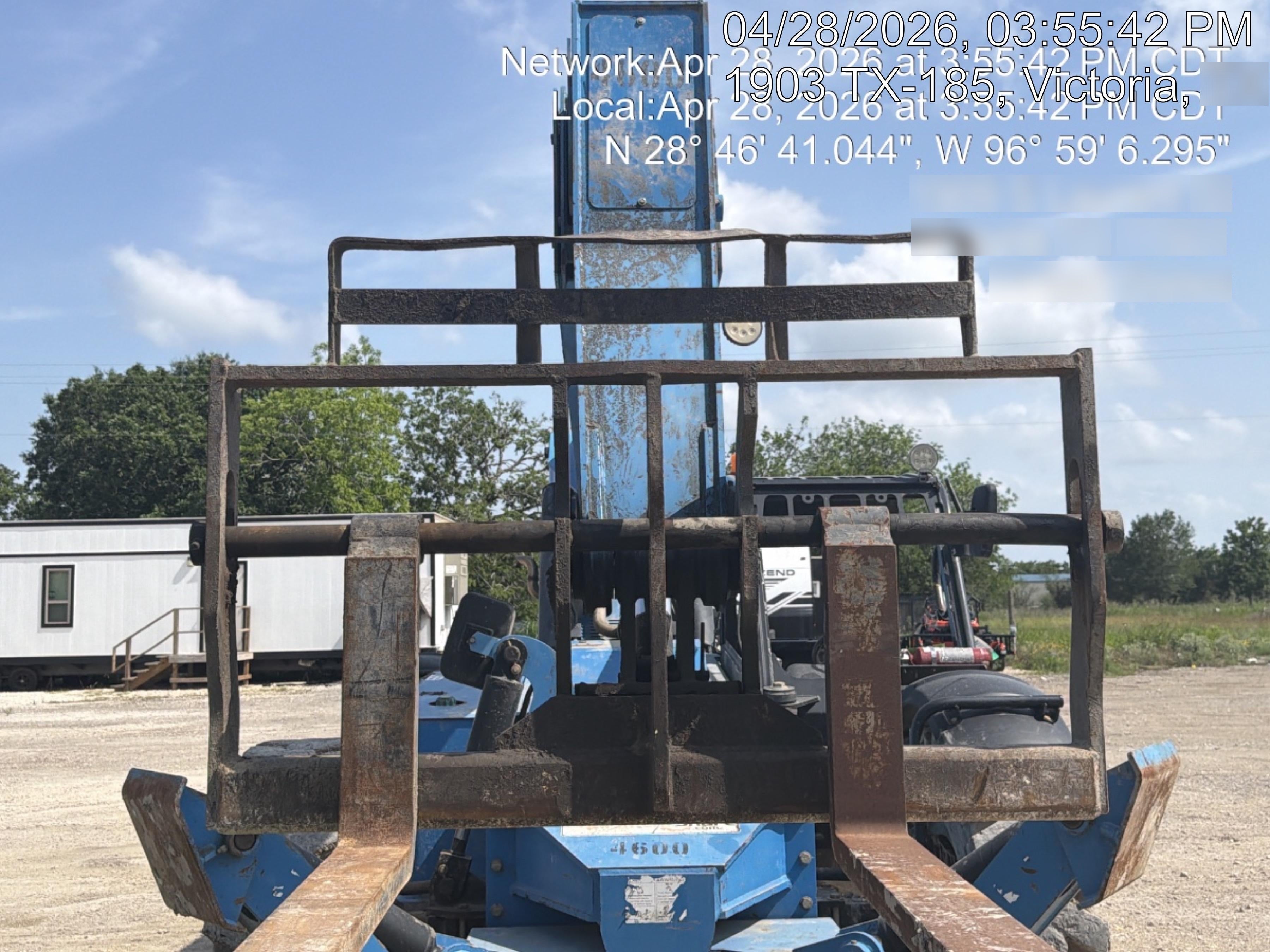 2017 GENIE GTH-1056