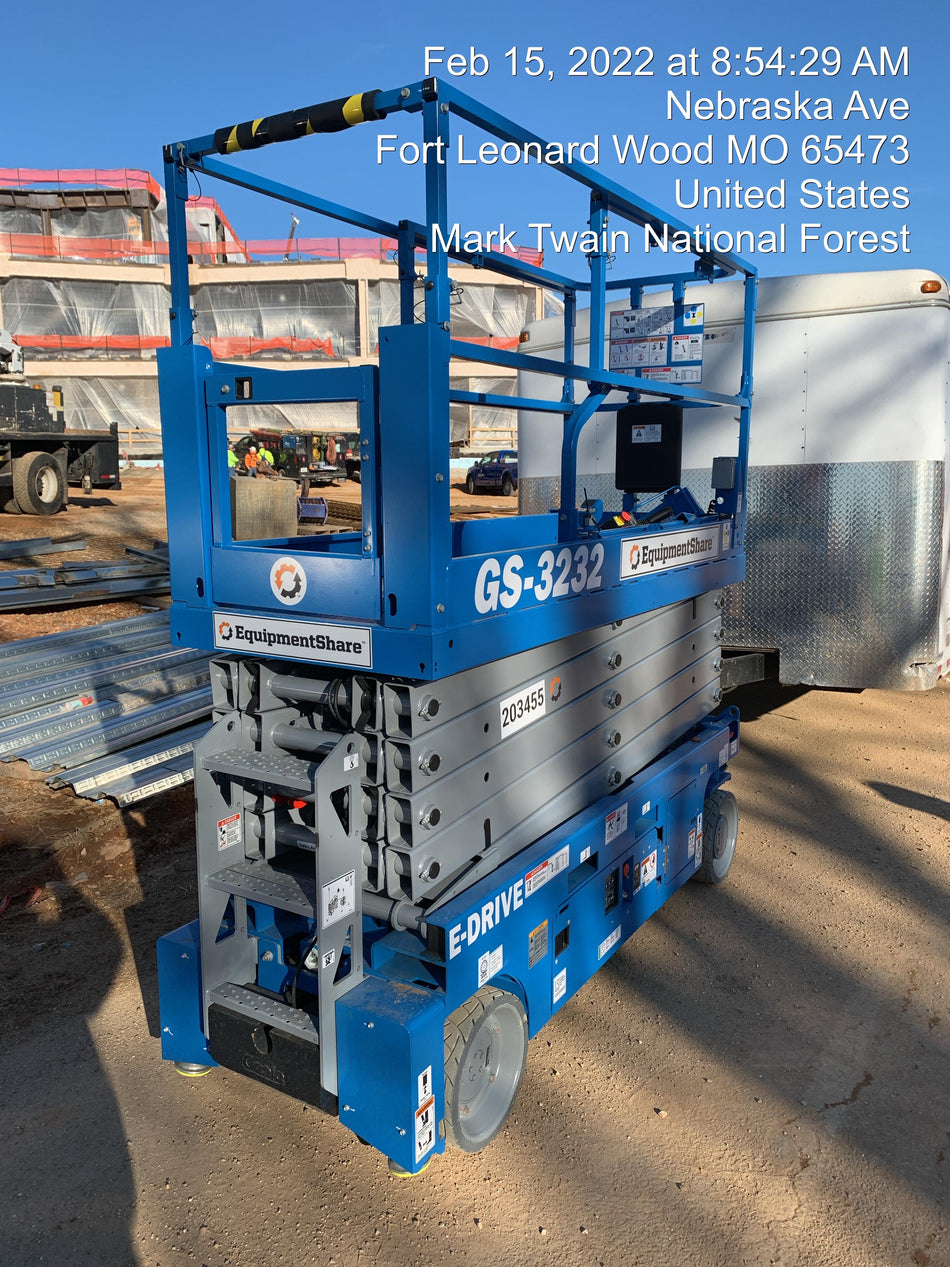 2022 GENIE GS-3232