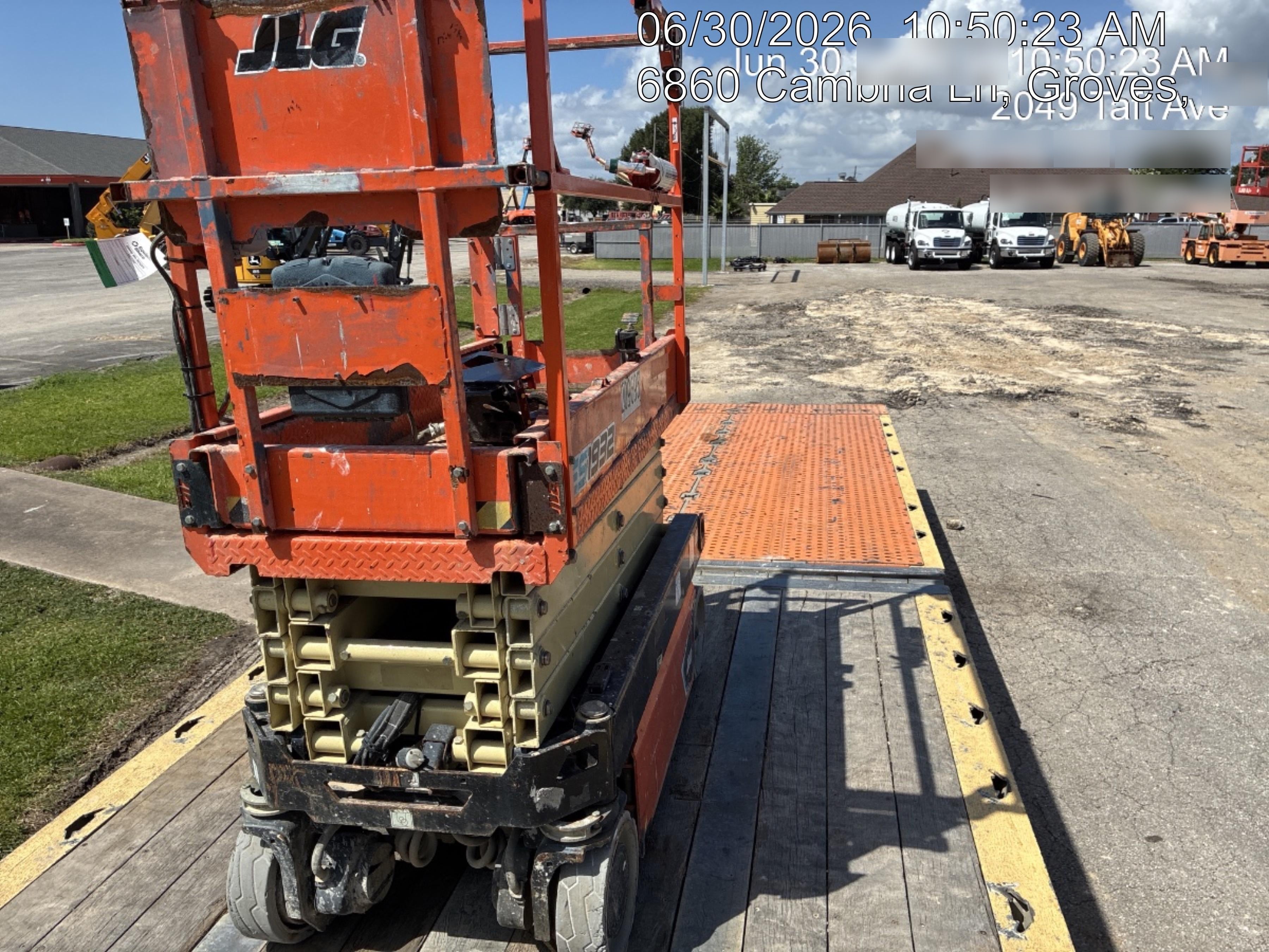 2022 JLG ES1932