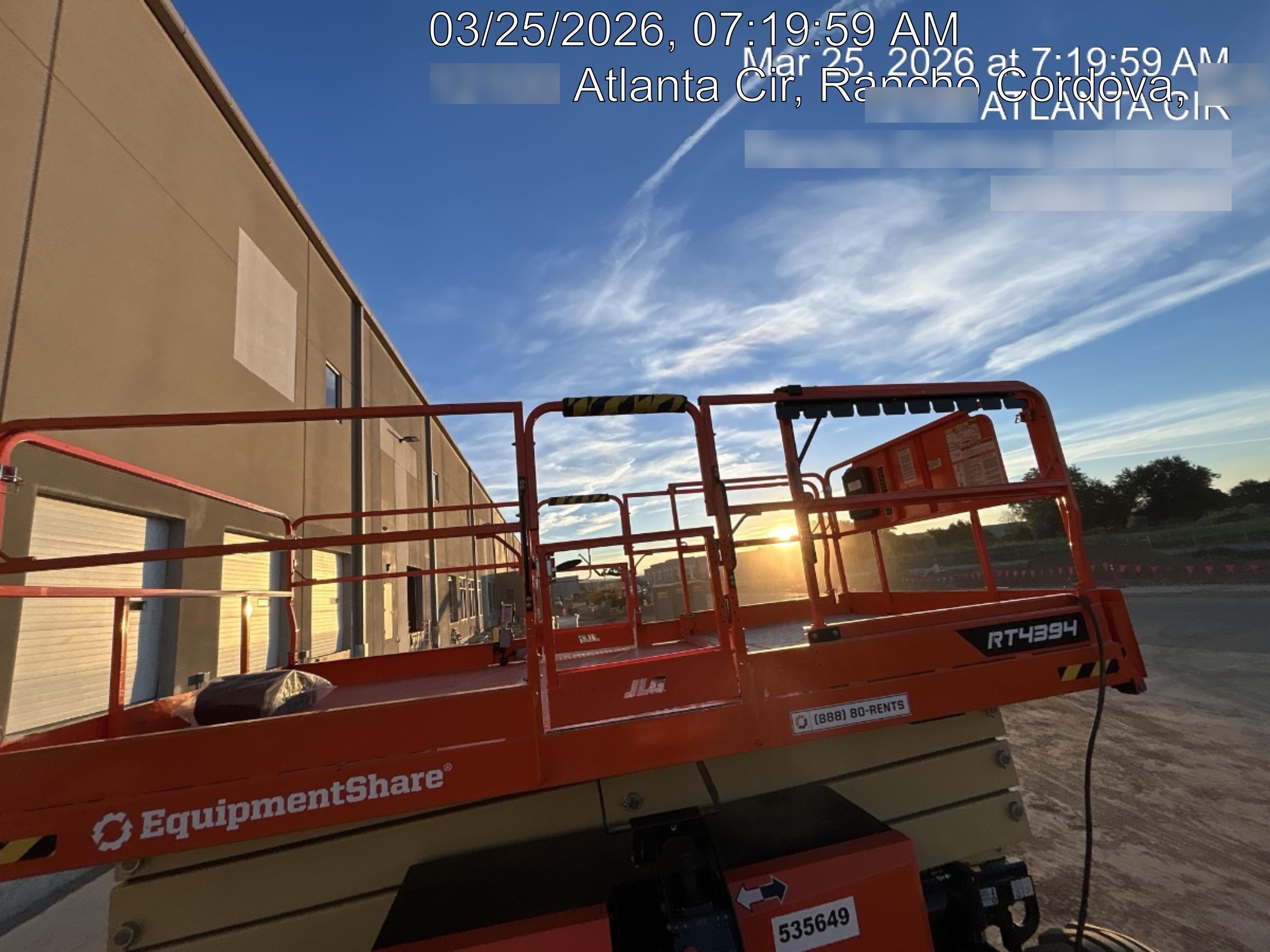 2025 JLG RT4394