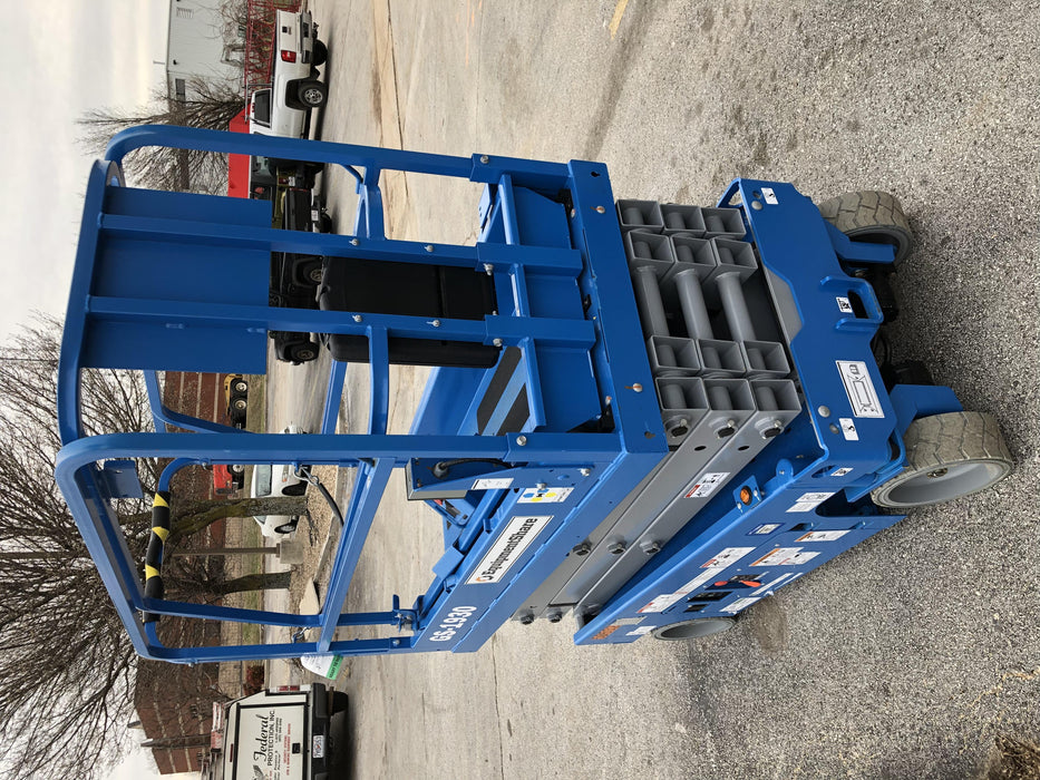 2019 Genie GS-1930 Fixed Rails with Chain Entry