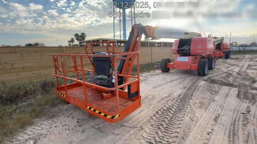 2020 JLG 660SJ