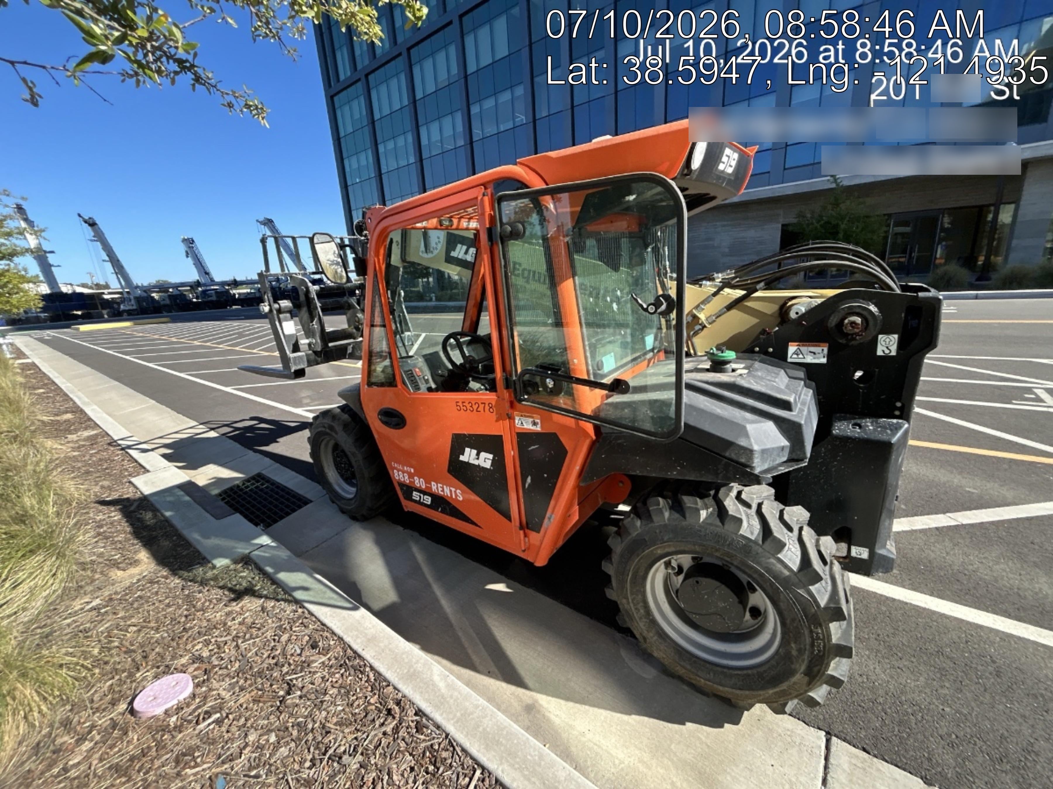 2025 JLG 519