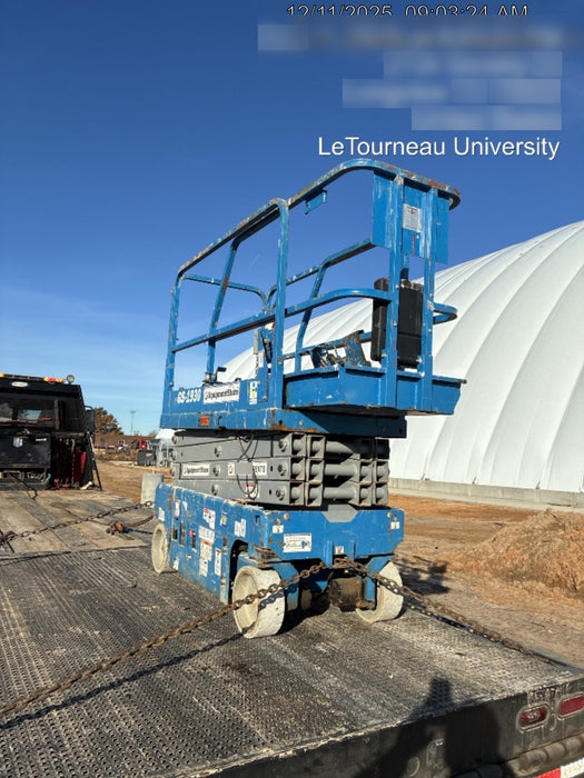 2019 Genie GS-1930 Fixed Rails with Chain Entry