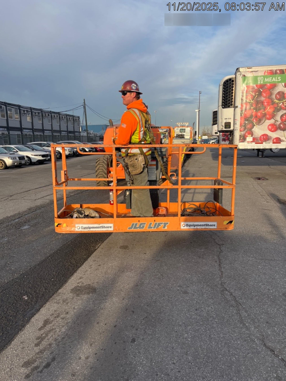 2020 JLG 800AJ