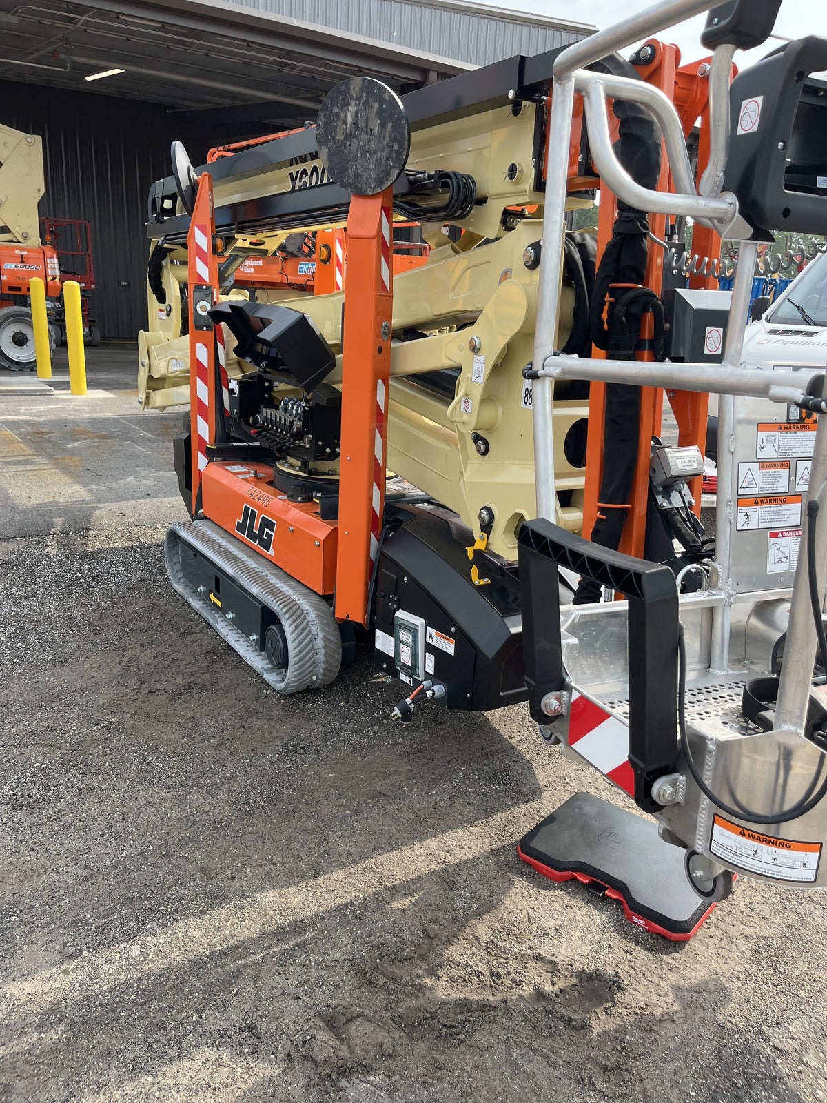 2026 JLG X600AJ