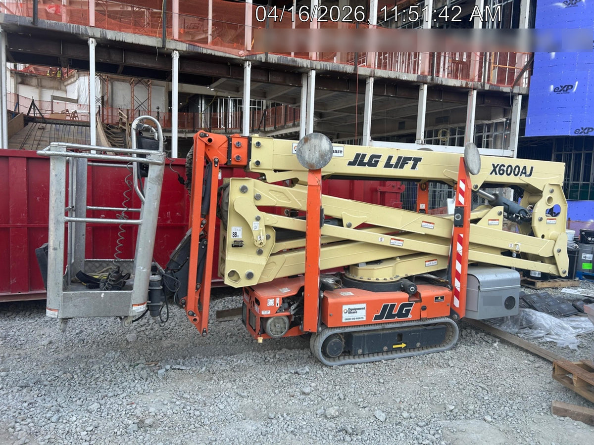 2019 JLG X600AJ