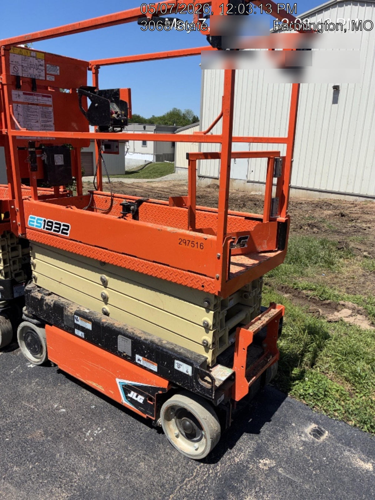 2023 JLG ES1932