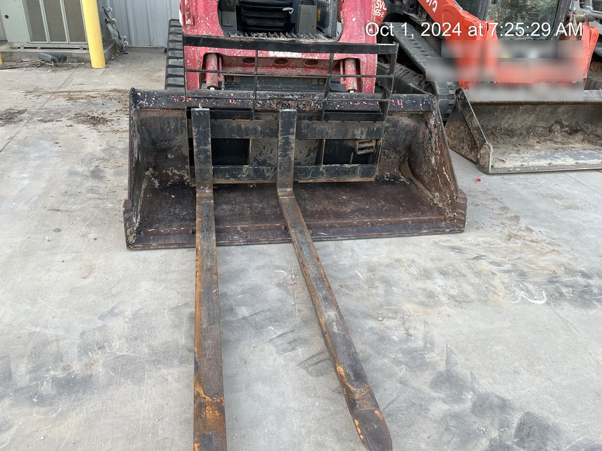 2022 ARROW MATERIAL HANDLING 60" Pallet Forks - Arrow