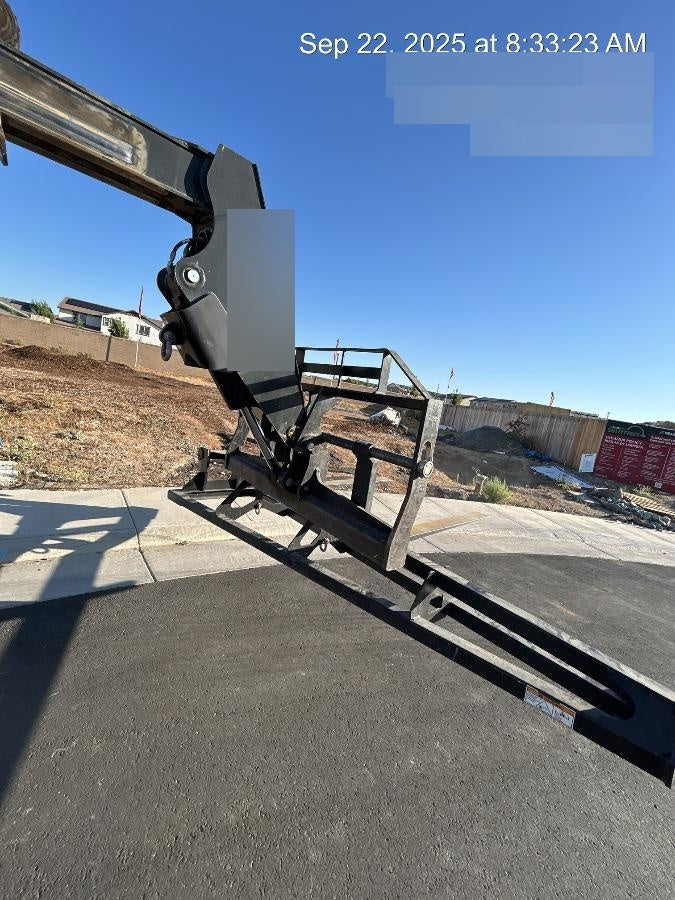2024 JLG 1001275853