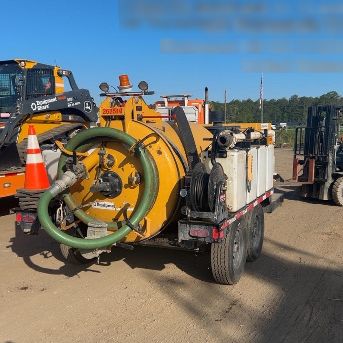 2022 VAC-TRON LP573XDT