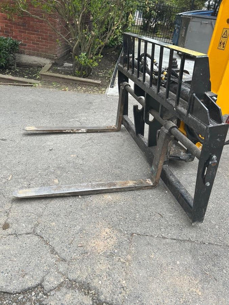 2022 JCB 332/E5286