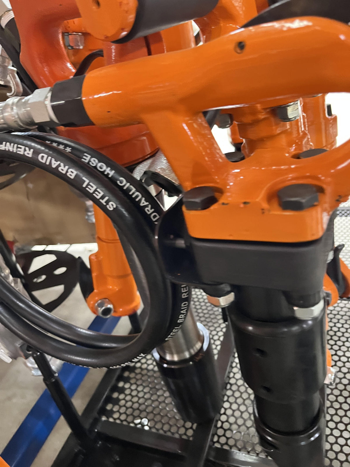 2024 MICHIGAN PNEUMATIC ES-CH3R-TRACKER
