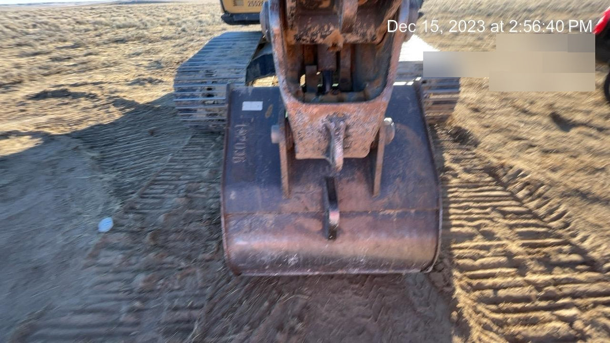 2019 DOOSAN 42" Excavator Bucket